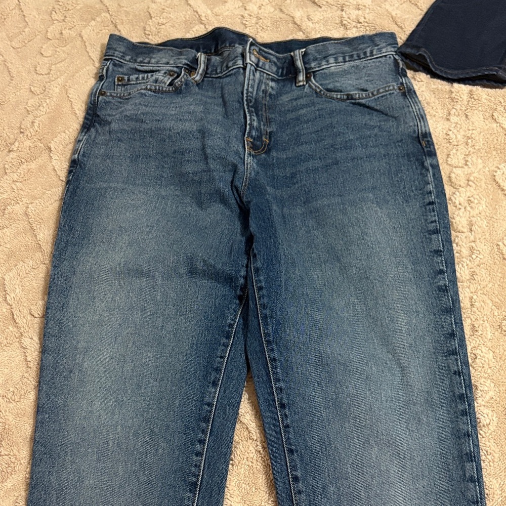 Banana Republic Women's Straight Leg Jeans in Blue